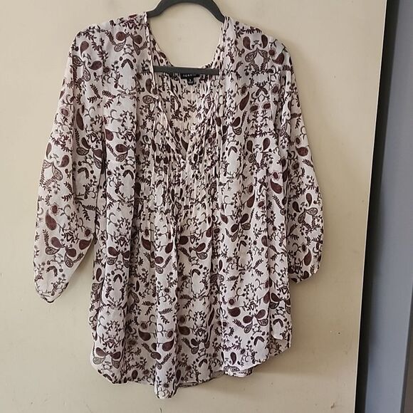 Beautiful Torrid top size 3 - Picture 1 of 4